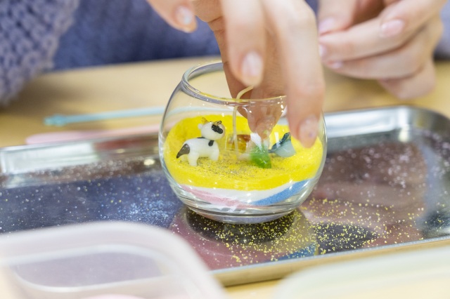 ガラス制作体験(きららガラス未来館)