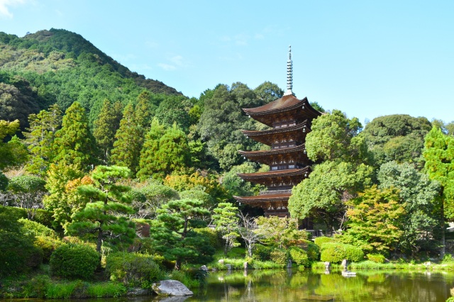 京文化が息づく、西の京山口のシンボル「国宝 瑠璃光寺五重塔」